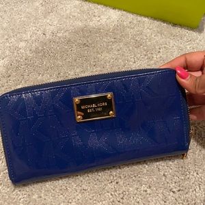 Michael Kors Glossy Royal Wallet